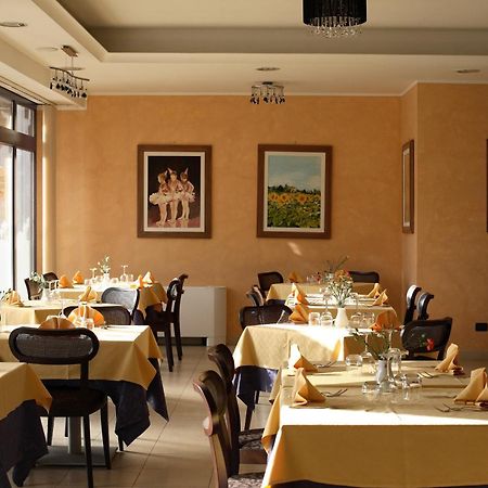 Best Western Blu Hotel Roma Exterior photo