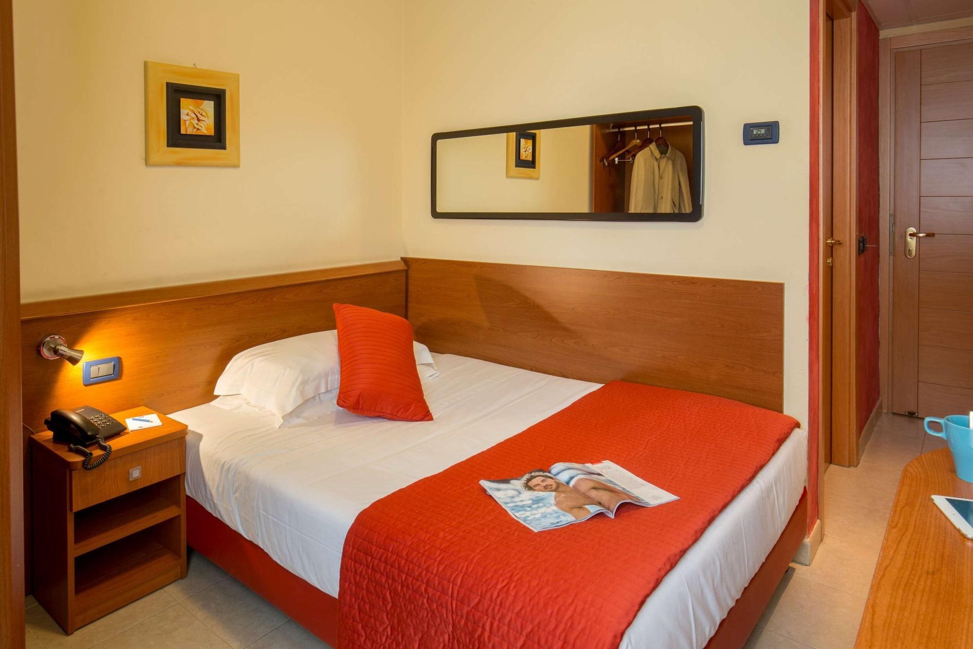 Best Western Blu Hotel Roma Exterior photo